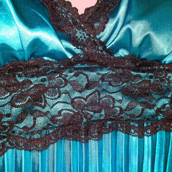 Teal Pleated Satin Dress with Black Lace NWOT S - Picture 5 of 8